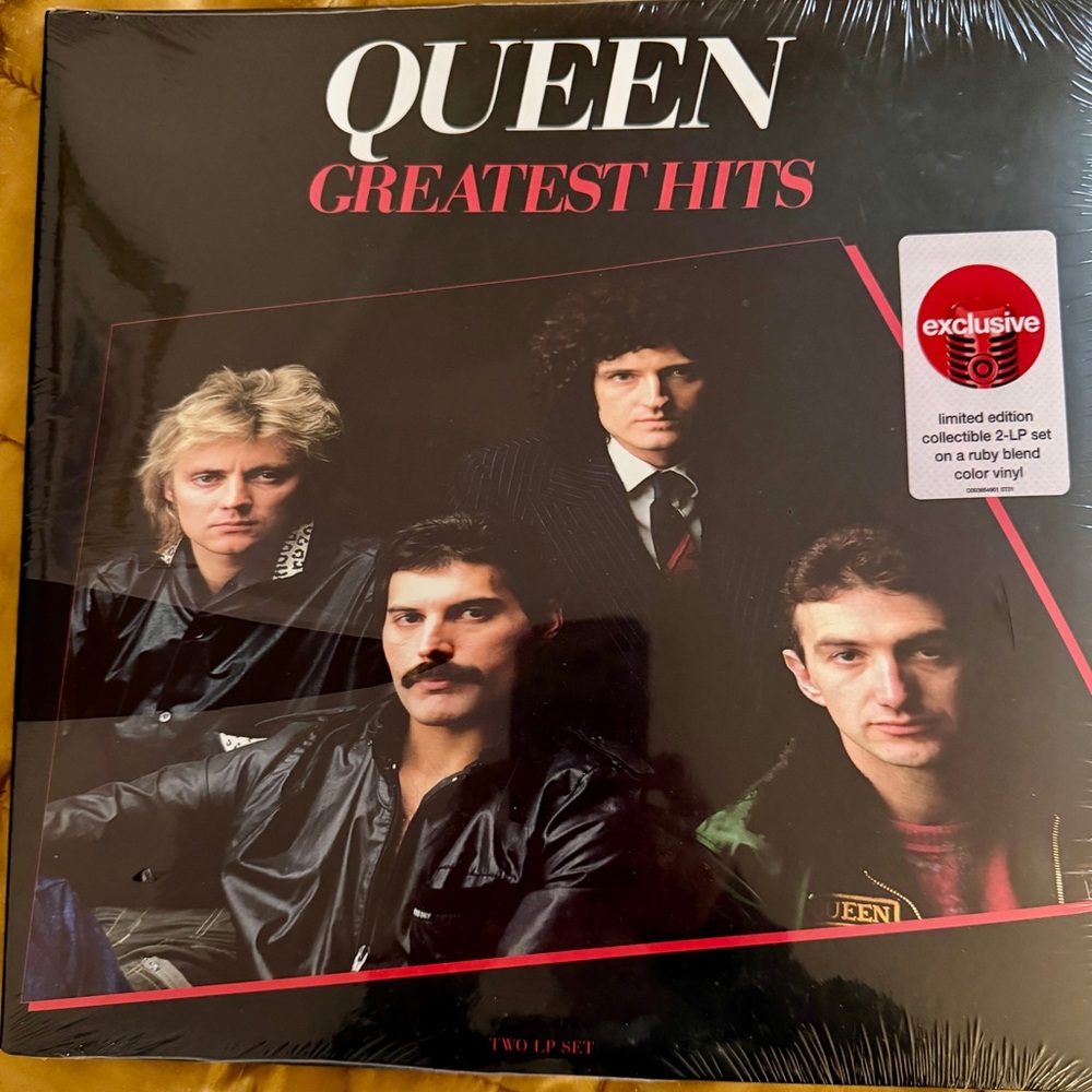 Queen Greatest Hits Vinyl LP Collector Edition!